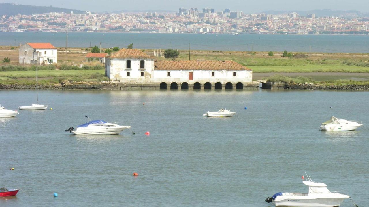 The Boat Apartamento Tematico Seixal  Exterior foto